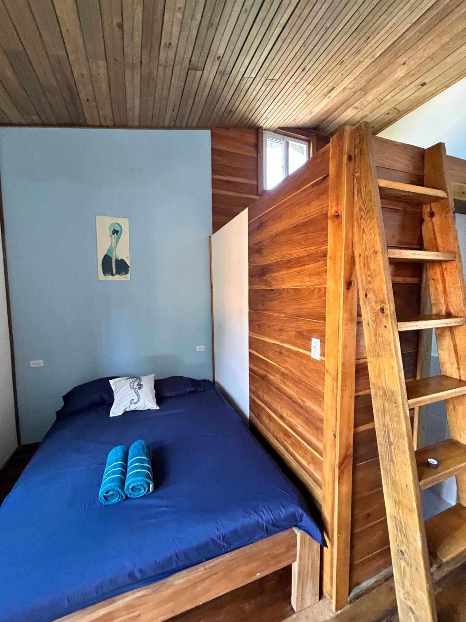 Casa Pelicano Бокас-дель-Торо Экстерьер фото